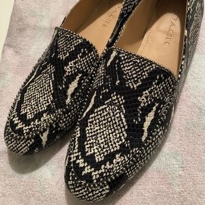 COACH Harper Loafer - size 9.5. ALMOST NEW